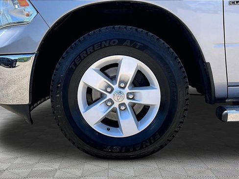Used 2020 RAM 1500 Classic SLT w/ Luxury Group RWD image 9