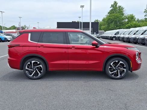 Used 2023 Mitsubishi Outlander SEL FWD image 5