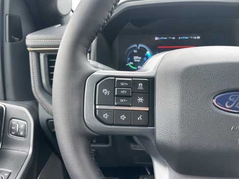 New 2025 Ford F150 Lightning Lariat image 19