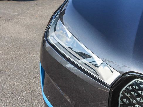 Certified 2023 BMW iX xDrive50 w/ Convenience Package image 9