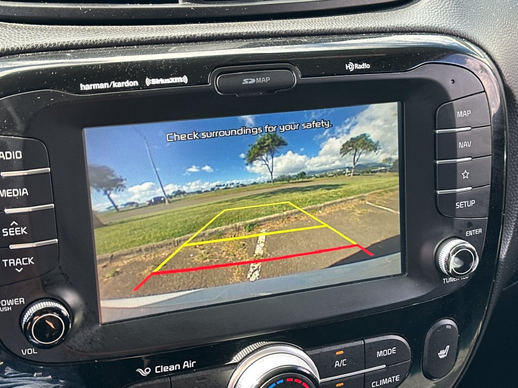 Used 2018 Kia Soul ! w/ Tech Package FWD image 17