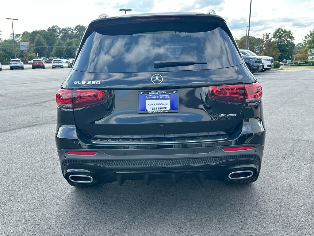 Used 2023 Mercedes-Benz GLB 250 image 15