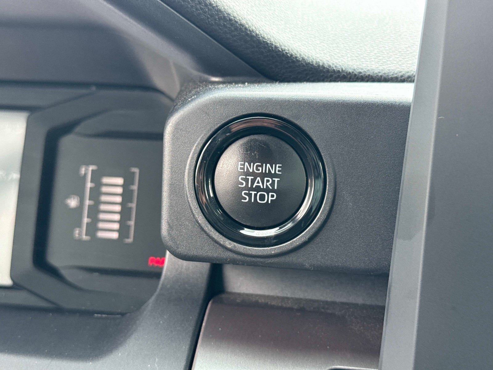 Used 2025 Toyota Tacoma SR5 RWD image 30