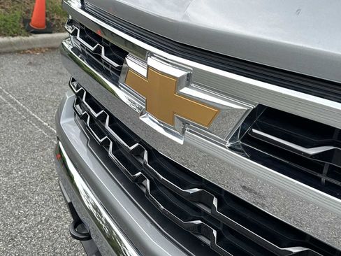 Certified 2024 Chevrolet Silverado 1500 LT AWD/4WD image 10