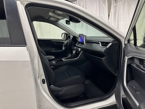 Used 2025 Toyota RAV4 LE AWD/4WD image 55