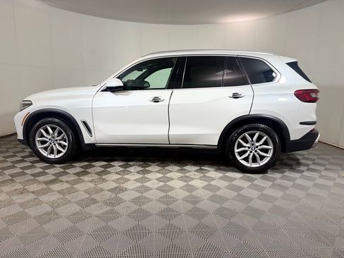 Used 2019 BMW X5 xDrive40i w/ Convenience Package AWD/4WD image 3