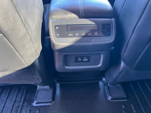 Used 2022 Nissan Pathfinder SL image 21