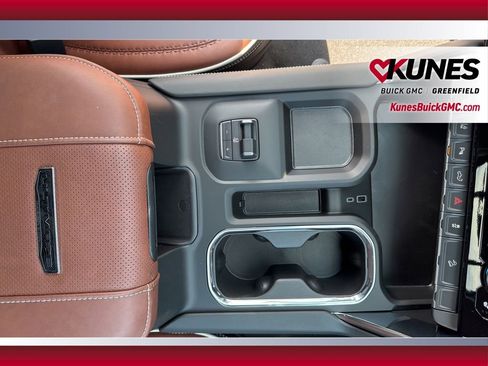 New 2025 GMC Sierra 3500 Denali Ultimate image 33