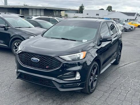 Used 2020 Ford Edge ST w/ Cold Weather Package AWD/4WD image 3