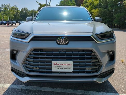 New 2026 Toyota Grand Highlander AWD Hybrid image 9
