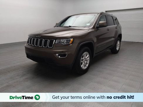 Used 2019 Jeep Grand Cherokee Laredo AWD/4WD image 1