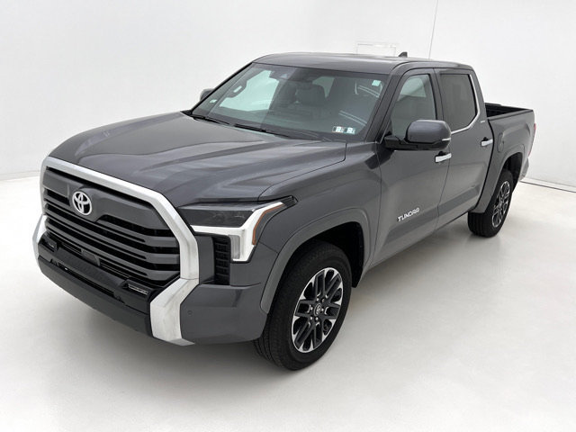 Used 2025 Toyota Tundra Limited AWD/4WD image 4
