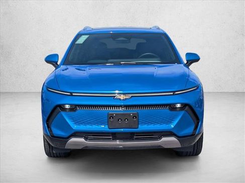 New 2025 Chevrolet Equinox EV LT w/ Convenience Package FWD image 6