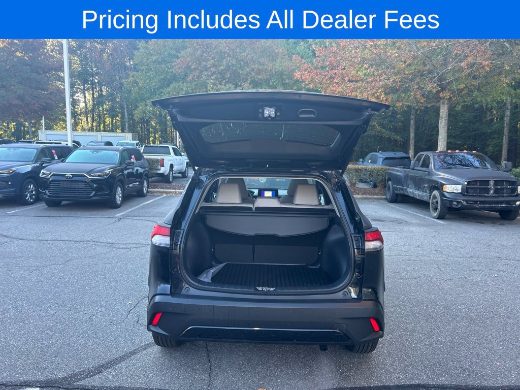 New 2026 Toyota Corolla Cross LE w/ Moonroof Package FWD image 30