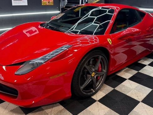 Used 2014 Ferrari 458 Italia Coupe RWD image 1