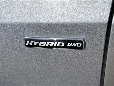 Used 2021 Ford Escape SEL image 11