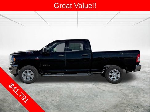 Used 2024 RAM 2500 Big Horn AWD/4WD image 2