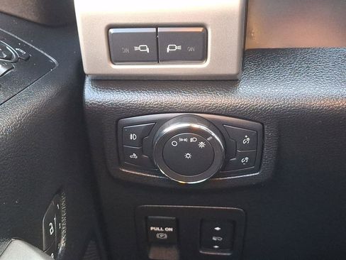 Used 2020 Ford F150 Lariat w/ Equipment Group 502A Luxury image 24