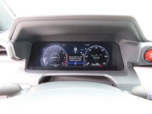 Used 2024 Toyota Tacoma TRD Off-Road image 33