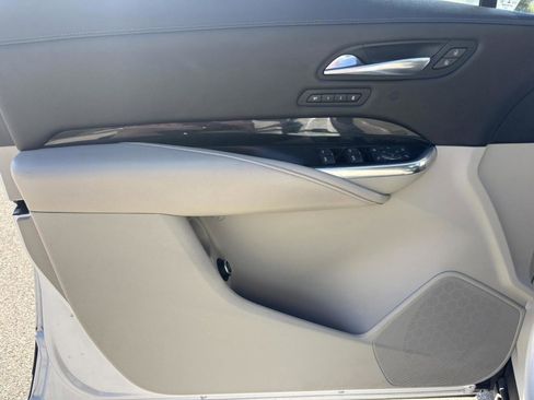 Used 2019 Cadillac XT4 Premium Luxury w/ Driver Awareness Package image 38