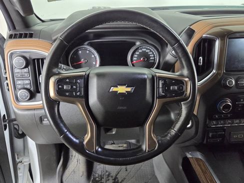 Used 2020 Chevrolet Silverado 2500 High Country w/ Z71 Off-Road Package AWD/4WD image 16
