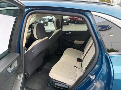 Used 2020 Ford Escape SE image 22