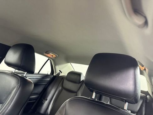 Used 2022 Chrysler 300 Touring L image 12