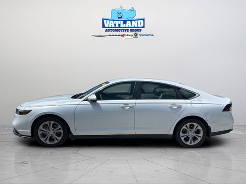 Used 2023 Honda Accord LX image 2