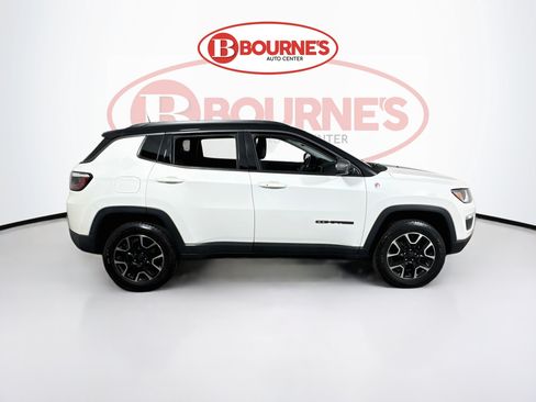 Used 2020 Jeep Compass Trailhawk w/ Cold Weather Group AWD/4WD image 10