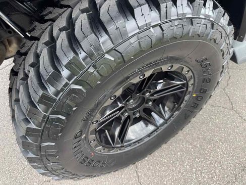 Used 2020 Jeep Wrangler Sport image 27