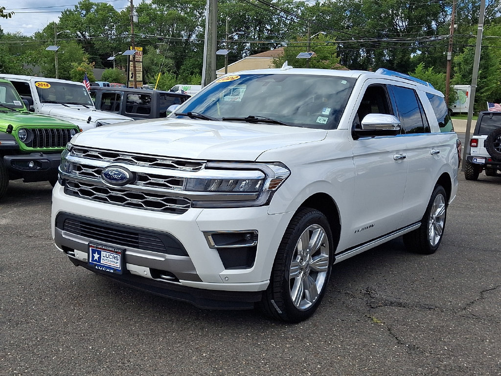 Used 2022 Ford Expedition Platinum AWD/4WD image 5