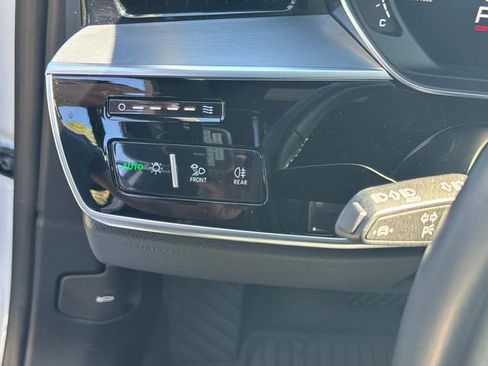 Used 2021 Audi A8 L 3.0T w/ Executive Plus Package image 36