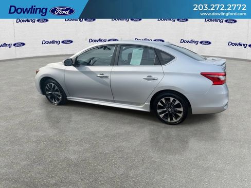 Used 2019 Nissan Sentra SR image 8