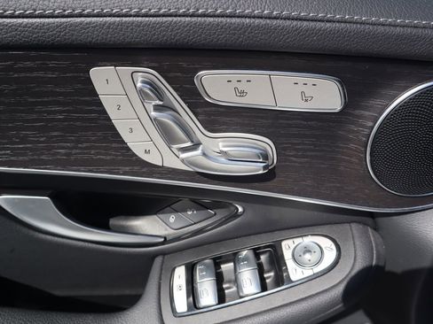 Certified 2022 Mercedes-Benz GLC 300 4MATIC image 19