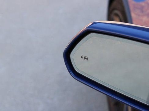 Used 2021 Chevrolet Camaro ZL1 image 24