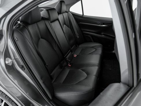 Used 2022 Toyota Camry XLE AWD/4WD image 35