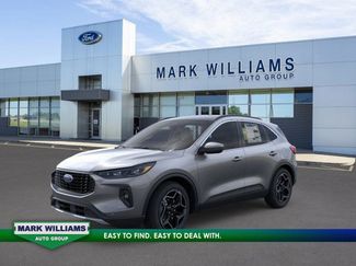 New 2026 Ford Escape Platinum w/ Premium Technology Package video 1