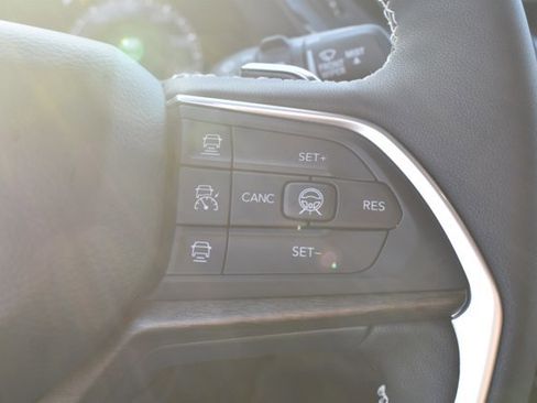 New 2026 Jeep Grand Cherokee L 4WD image 22