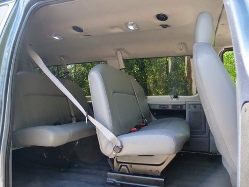 Used 2013 Ford E-350 and Econoline 350 XL w/ PWR Windows & Locks Group image 9