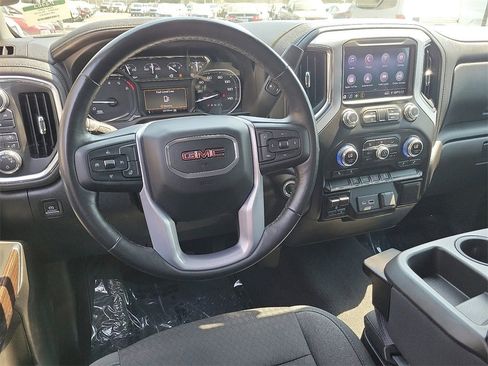 Used 2022 GMC Sierra 2500 SLE w/ SLE Convenience Package image 3
