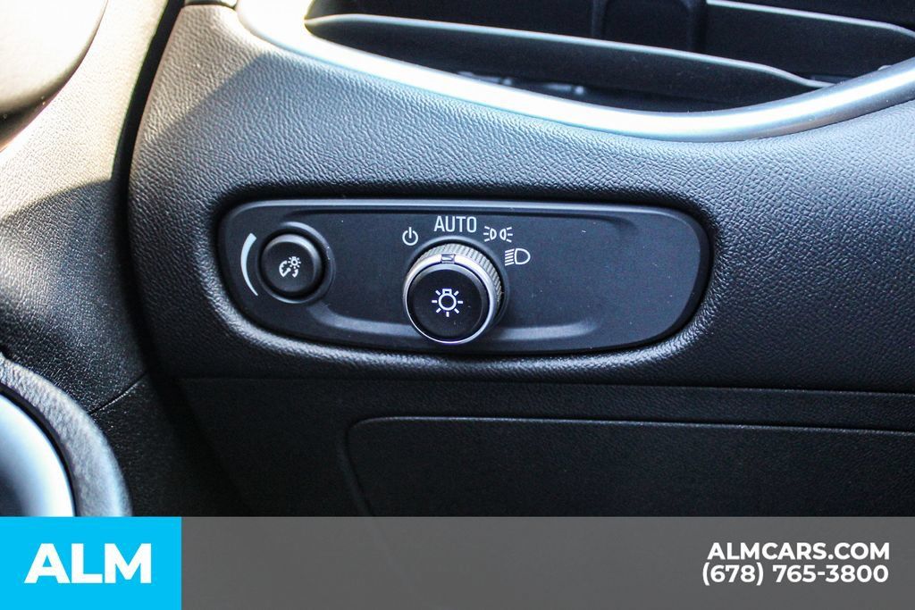 Used 2025 Chevrolet Malibu LT FWD image 29