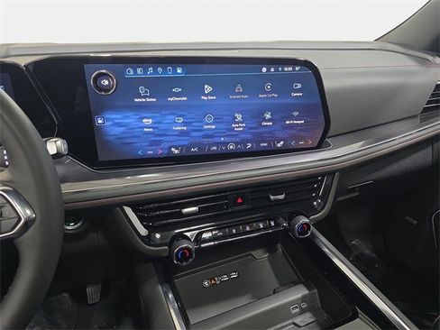 Used 2025 Chevrolet Suburban RST w/ Comfort Package image 20