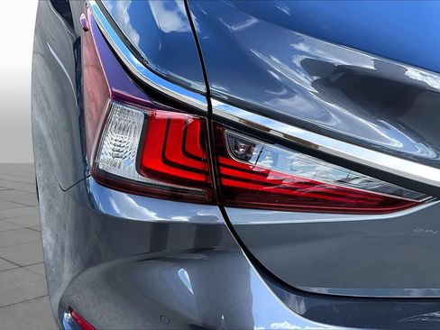 Certified 2025 Lexus ES 350 w/ Premium Package FWD image 29
