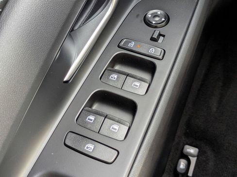 Used 2025 Hyundai Elantra SEL FWD image 20