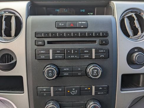 Used 2011 Ford F150 XLT w/ XLT Convenience Pkg image 25