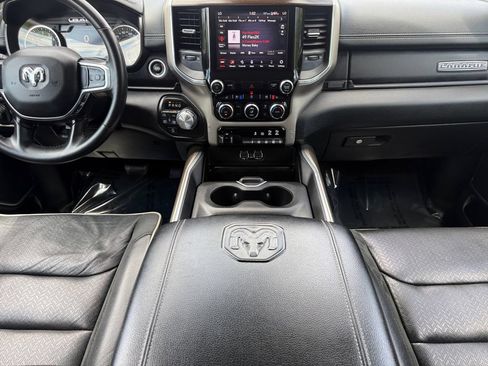 Used 2021 RAM 1500 Laramie AWD/4WD image 10