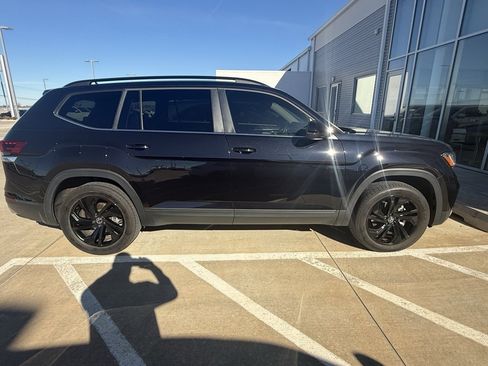Used 2022 Volkswagen Atlas SE image 8