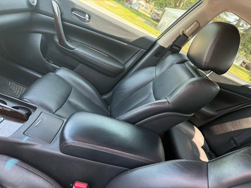 Used 2009 Nissan Maxima 3.5 SV w/ Premium Pkg image 12