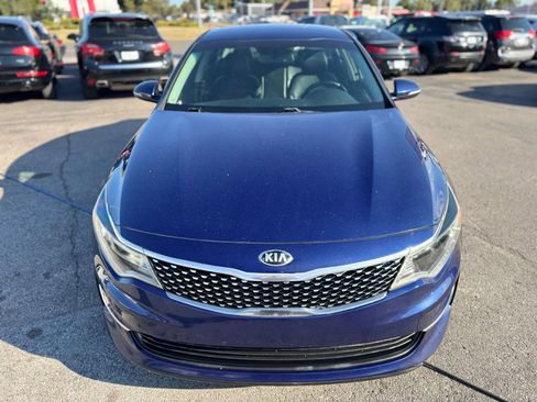 Used 2018 Kia Optima EX image 9