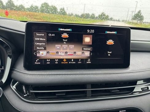 Used 2023 INFINITI QX60 Luxe w/ Performance Audio Package AWD/4WD image 9